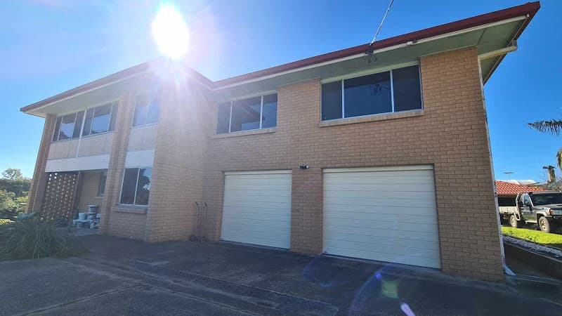 Glass Tinting Solutions Brisbane window tinting work in Seventeen Mile Rocks