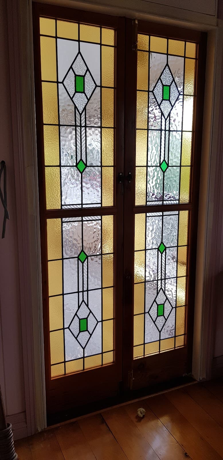 Glazit glass & glazier work in Koongal
