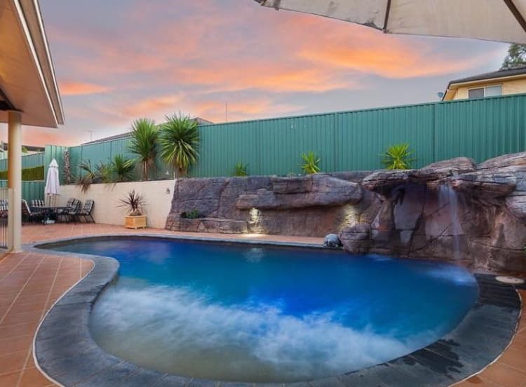 Glenmore Park Pool Service pool maintenance work in Glenmore Park