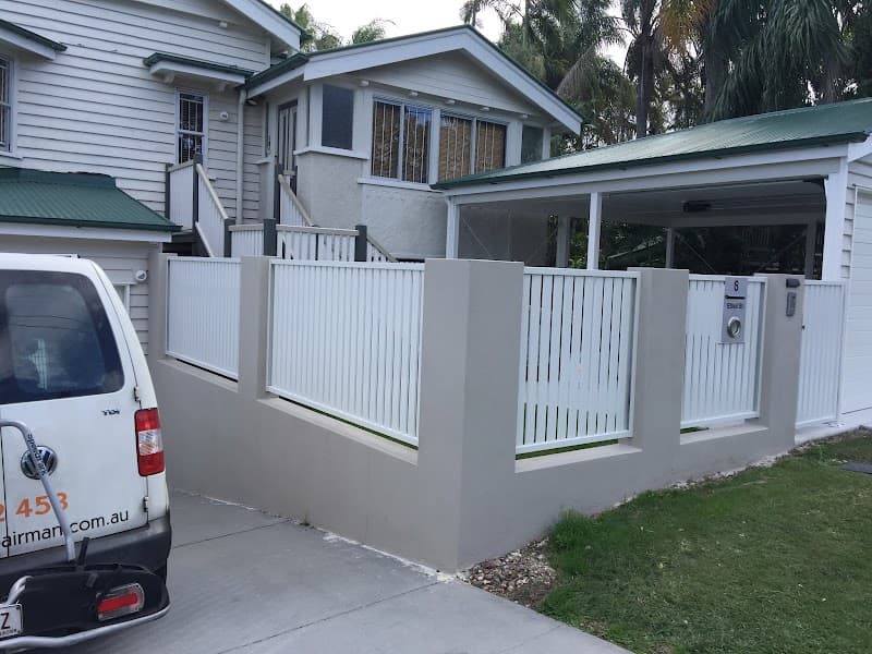Global fencing fencing work in Capalaba West