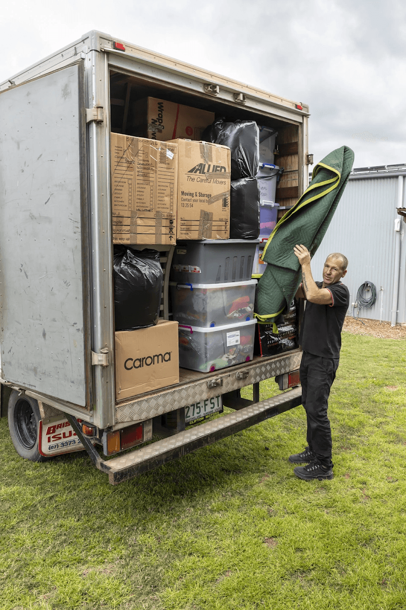 Glover's Removals (Transport) removalist work in Glenwood