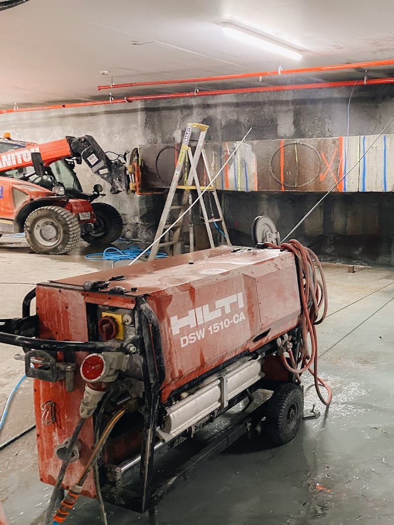 Gold Coast Concrete Cutting concreting work in Broadbeach