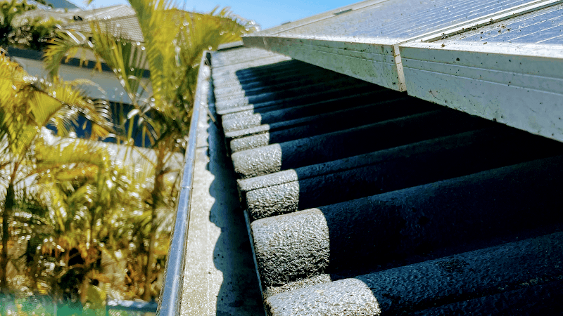 Gold Coast Gutter Cleaning gutter cleaning work in Tallebudgera