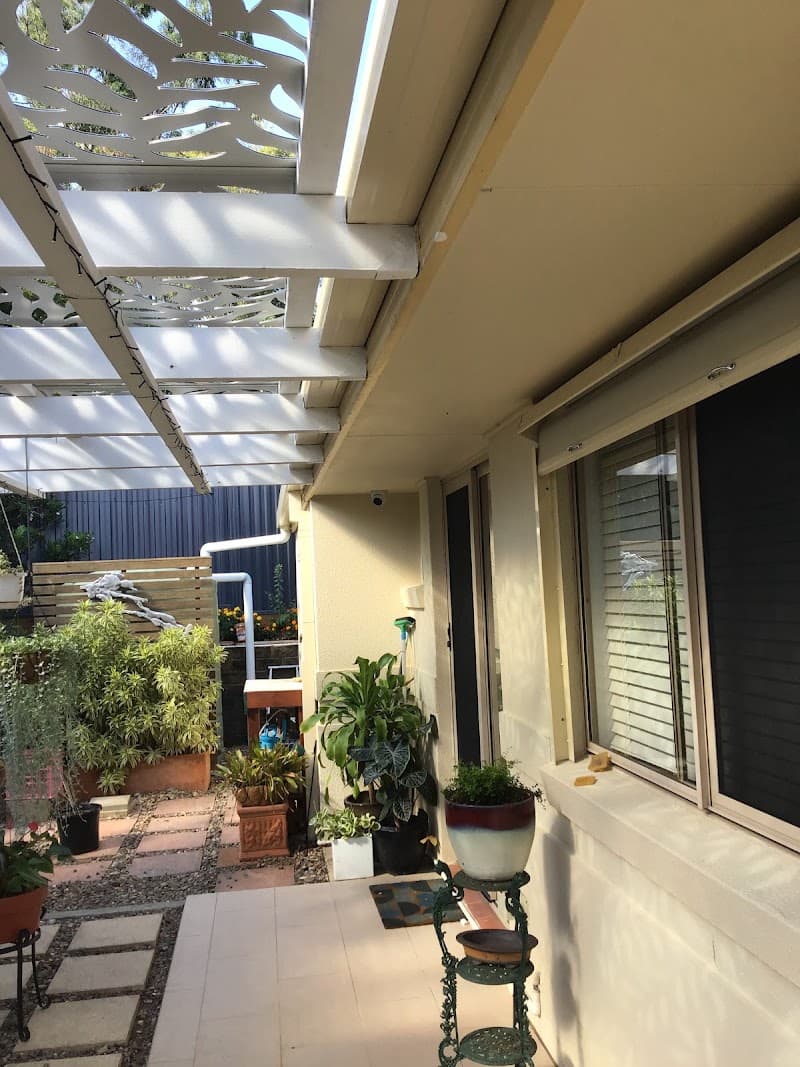 Gold Coast Guttering gutter cleaning work in Carrara