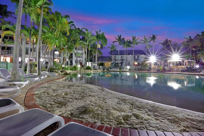 Gold Coast Pool Cleaning pool maintenance work in Miami