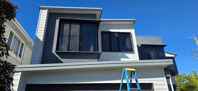 Gold Coast Pressure Cleaner pressure washing work in Palm Beach