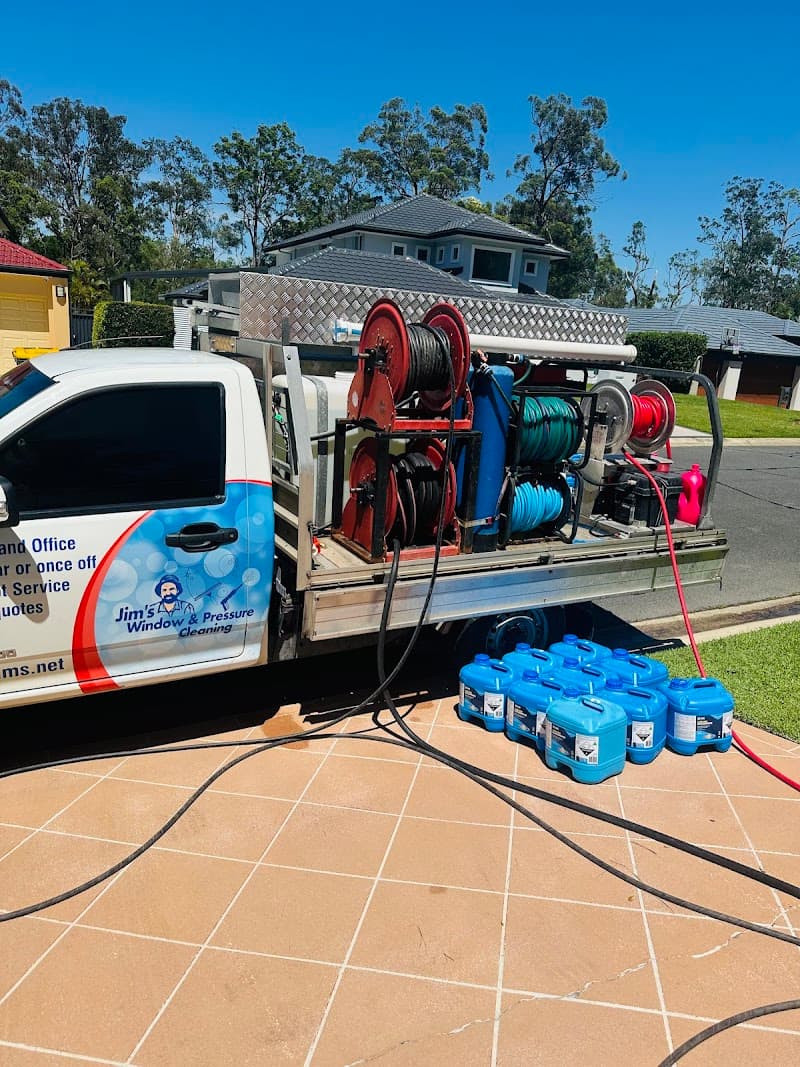 Gold Coast Window and Pressure Cleaning gutter cleaning work in Mermaid Waters