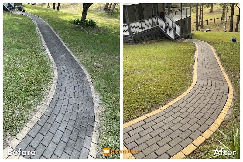 Gold Coast Window and Pressure Cleaning gutter cleaning work in Mermaid Waters