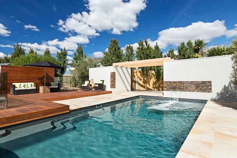 Gordon Ave Pools & Spas pool builder work in Geelong West
