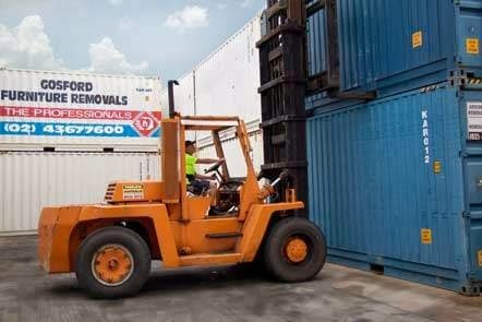 Gosford Removals & Storage removalist work in Somersby
