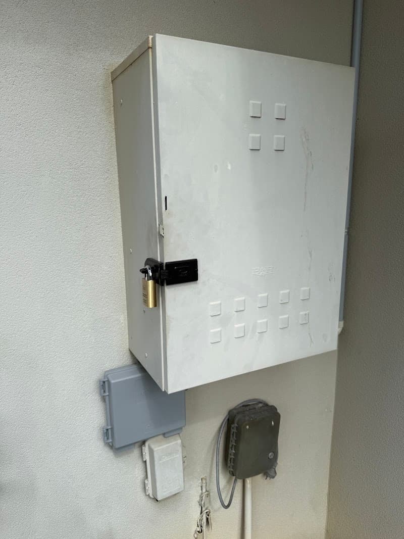 Grace Locksmiths locksmith work in Manoora