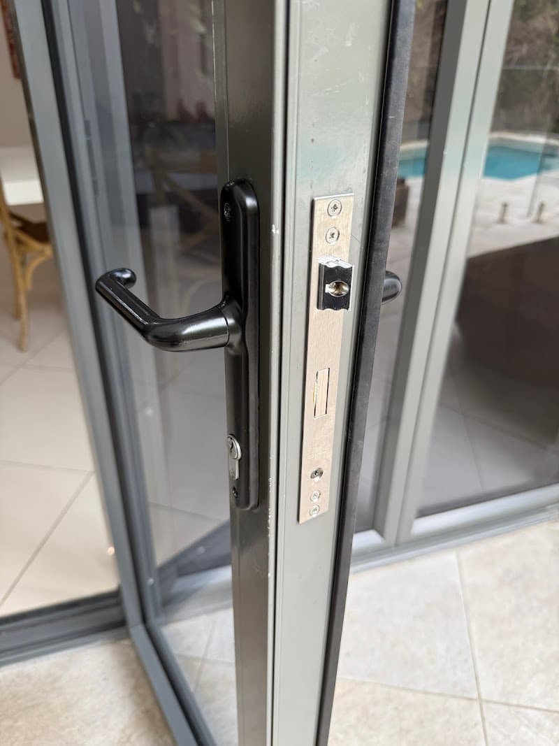 Grace Locksmiths locksmith work in Manoora