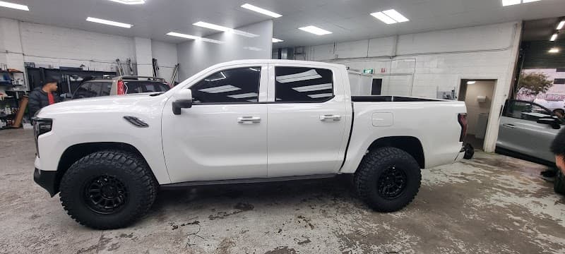 Graphic Window Tint window tinting work in South Melbourne