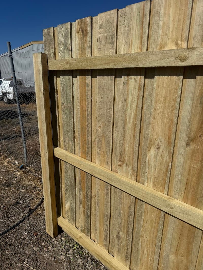 Grays Fences & Gates fencing work in Moolap