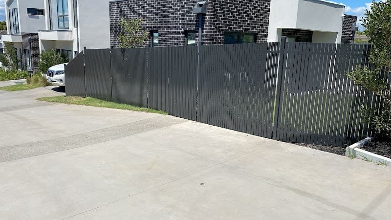 Grays Fences & Gates fencing work in Moolap