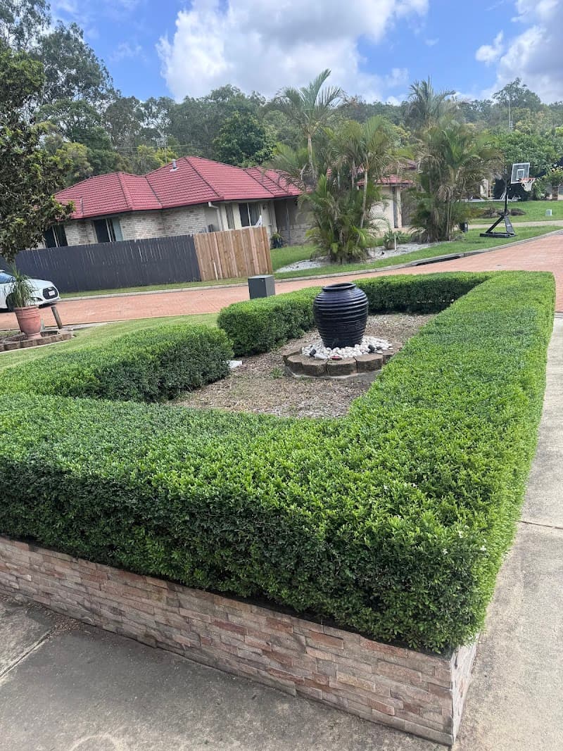 Green Blades Lawn Mowing lawn care work in Beenleigh