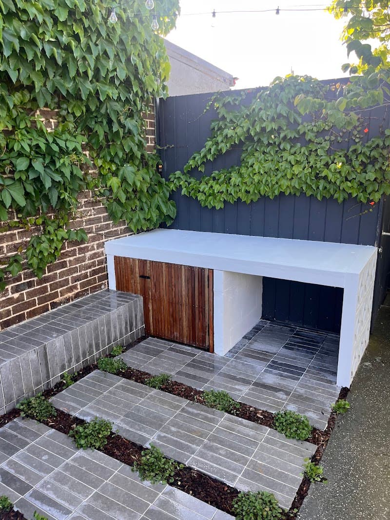 Green Coast Gardens and Landscapes gardening work in Geelong West