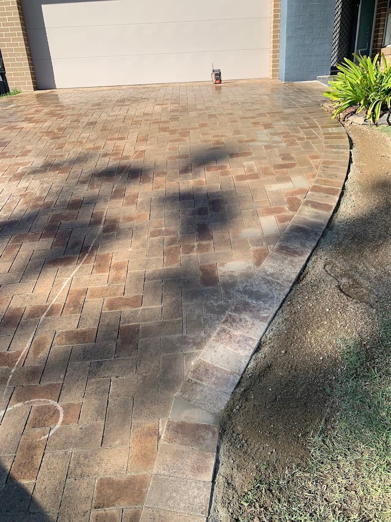 Green Ocean Lawn & Garden Maintenance gardening work in Wadalba