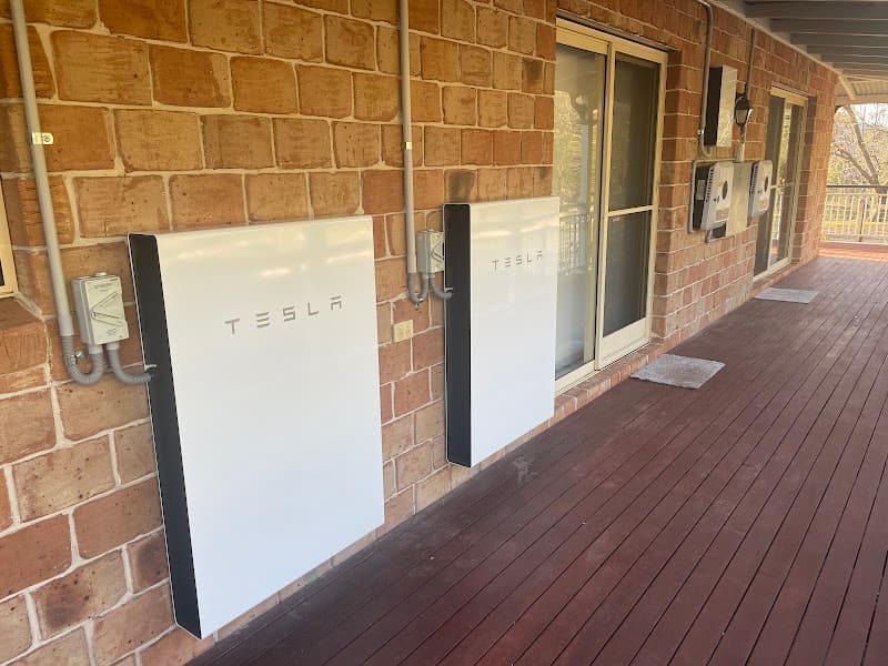 Green Solar solar panel installation work in Stones Corner