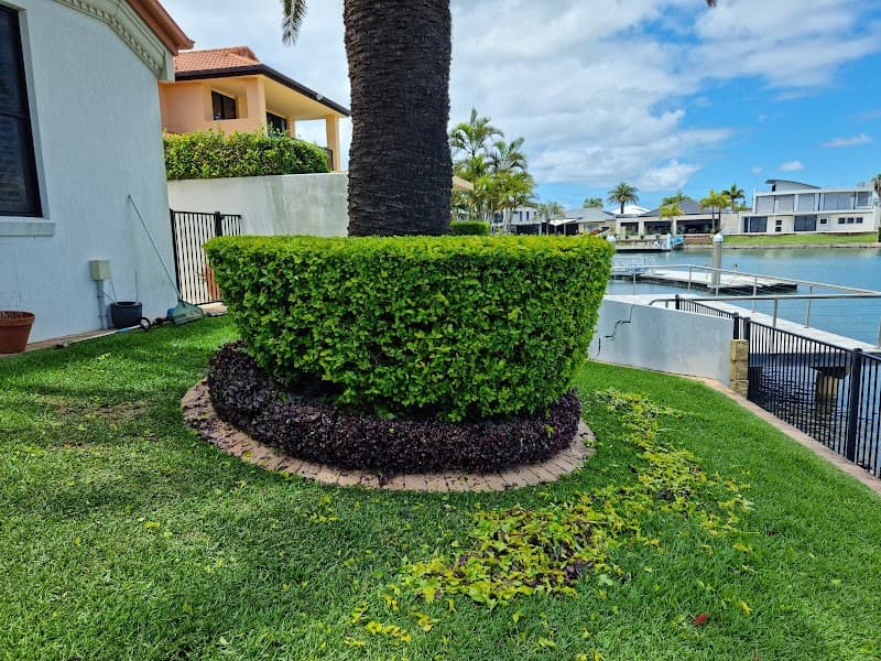 Greener Days Lawn and Garden Care landscaping work in Redland Bay