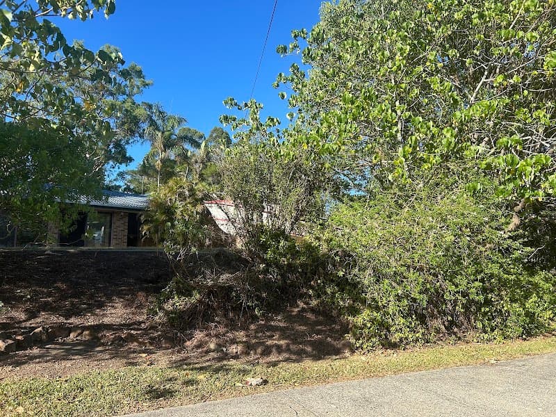 Greenwood Gardens and Mowing lawn care work in Alexandra Hills