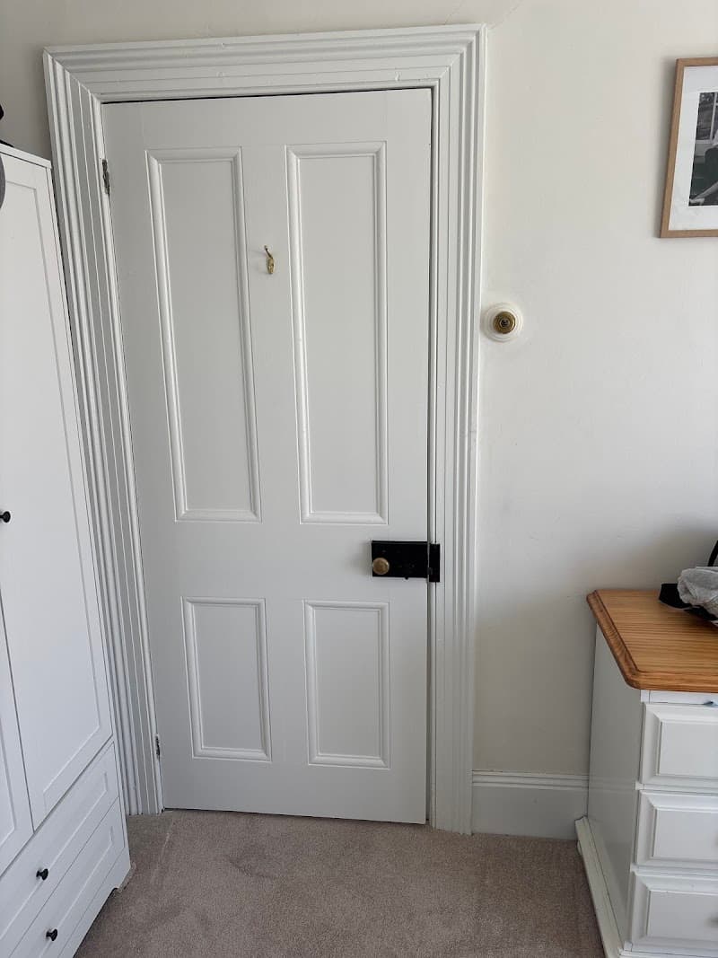 GT PAINTERS AND DECORATORS painter work in Kings Meadows