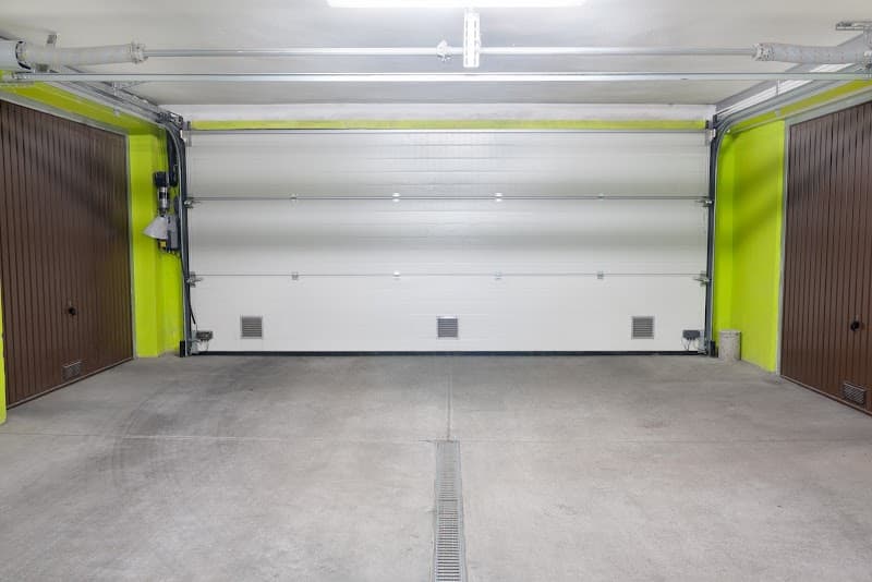 Guardian Doors garage doors work in Neerabup