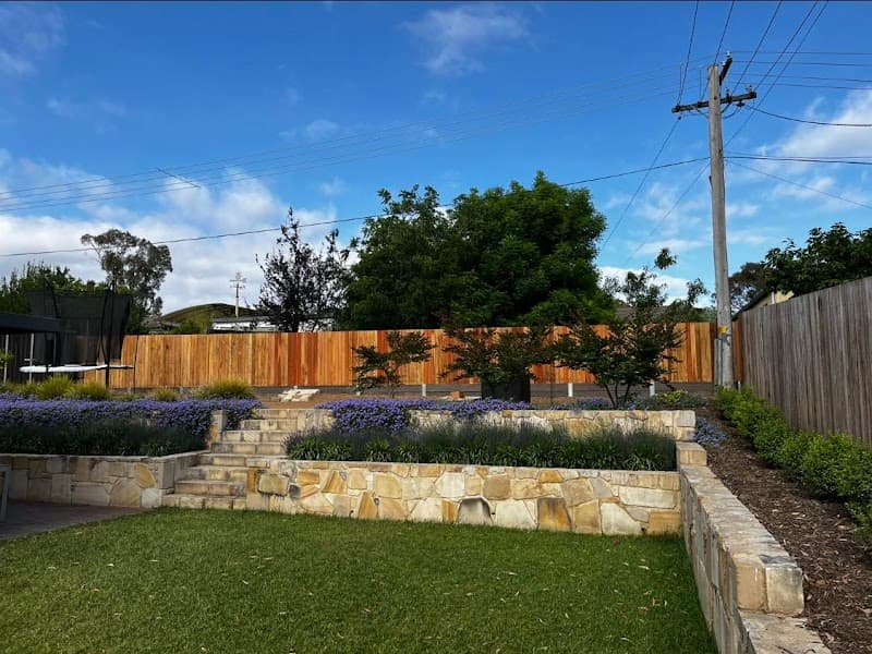 Guardian fencing fencing work in Fadden