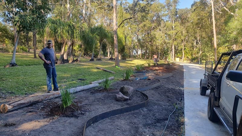 Guardians Garden and Tree Care gardening work in Carbrook