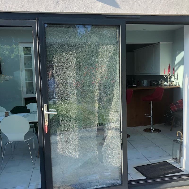 Gusto Emergency Glass Replacement glass & glazier work in The Rocks