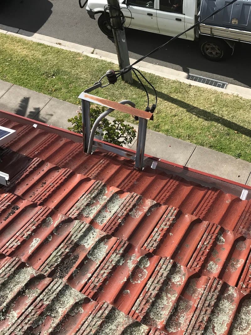 Gutter-Guard Townsville gutter cleaning work in West End