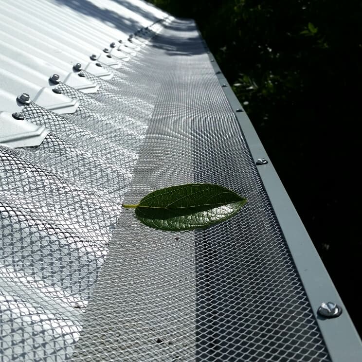Gutter Guards Brisbane - Gutterknight gutter cleaning work in Hawthorne