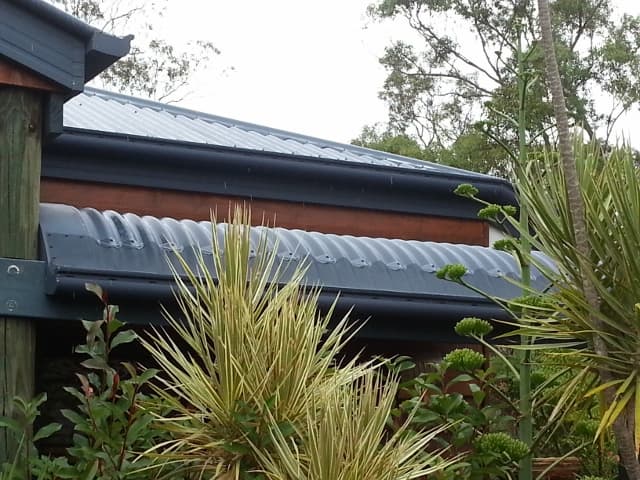 Gutter Guards Brisbane - Gutterknight gutter cleaning work in Hawthorne