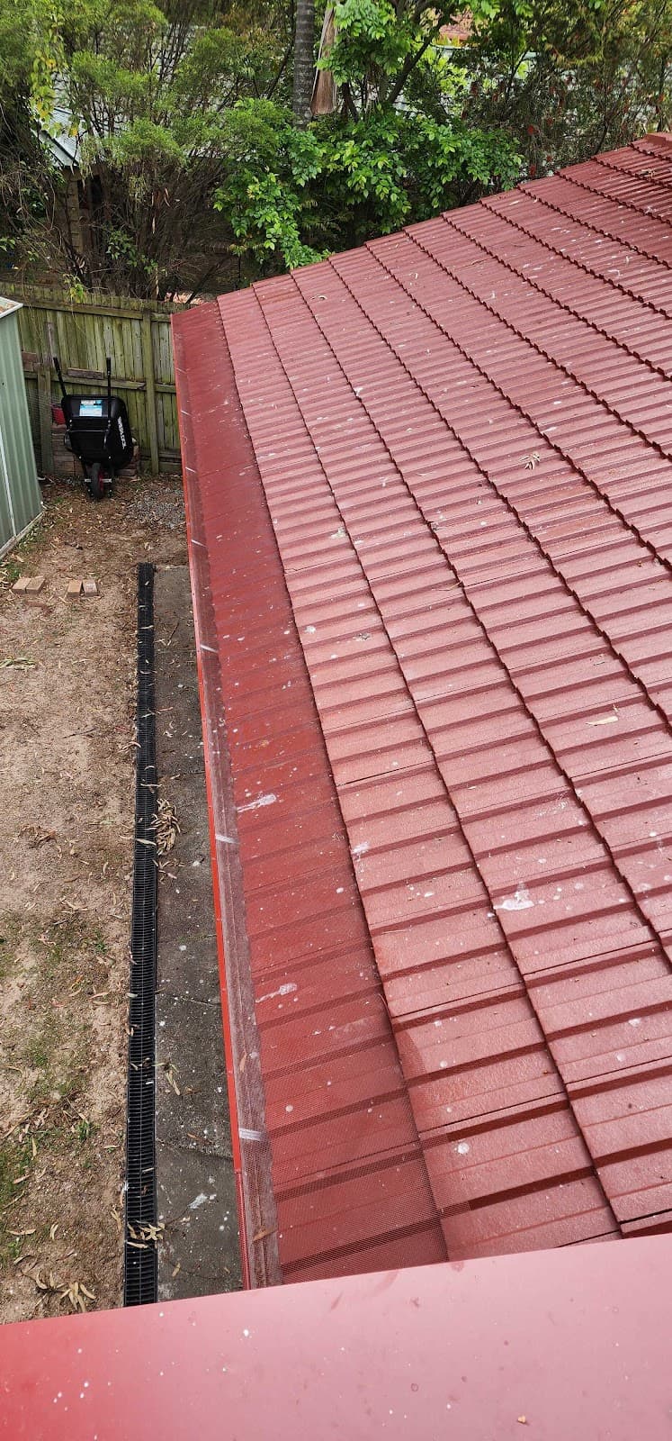 Gutter Knight Logan gutter cleaning work in Beenleigh
