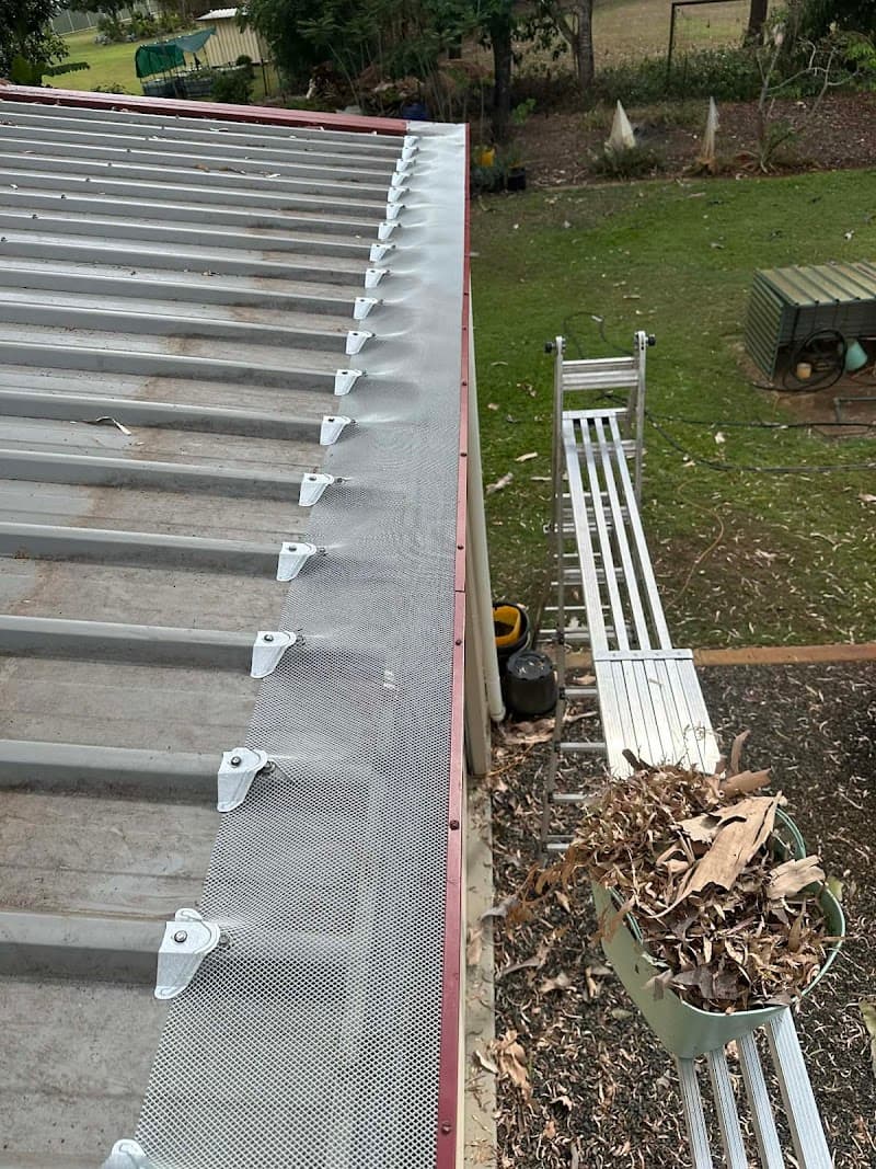 Gutter Knight Widebay gutter cleaning work in Urangan