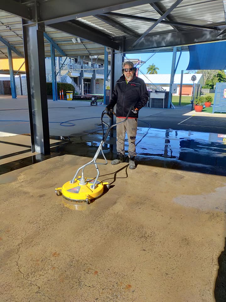 Gutter-Vac Mackay, Whitsunday's and Coalfields gutter cleaning work in South Mackay