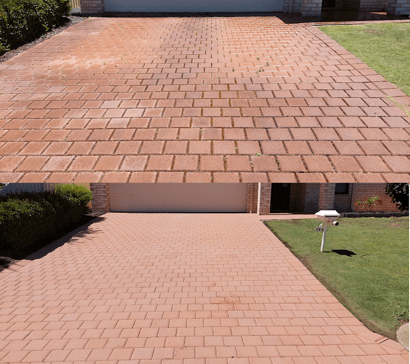 H2oz Pressure Cleaning pressure washing work in Banksia Grove