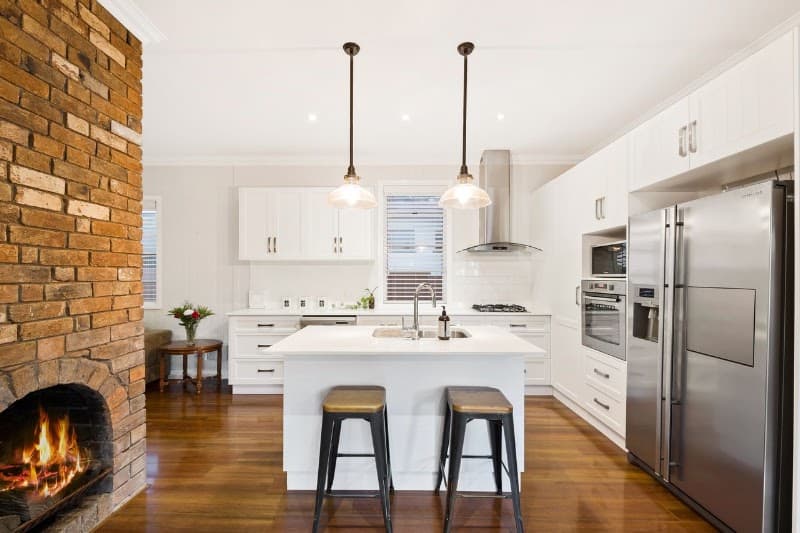 Halls Cabinets & Joinery kitchen renovation work in Harlaxton