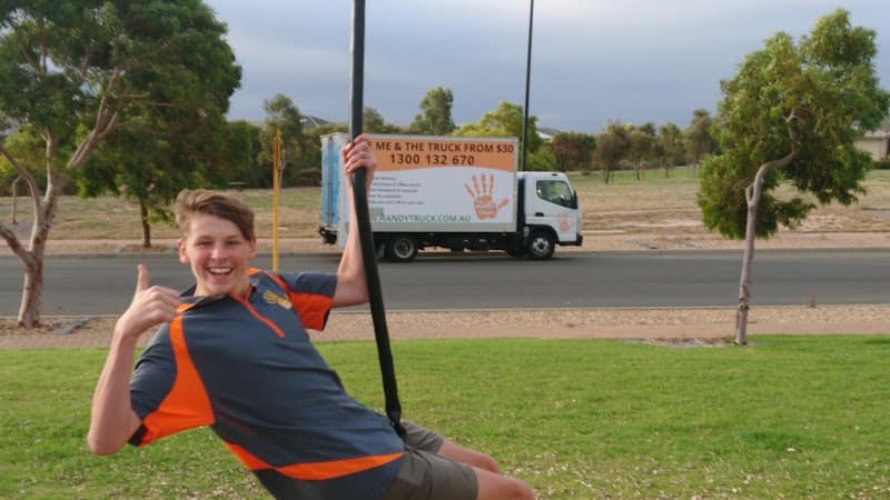 Handy Truck Furniture Removals Newcastle removalist work in Waratah