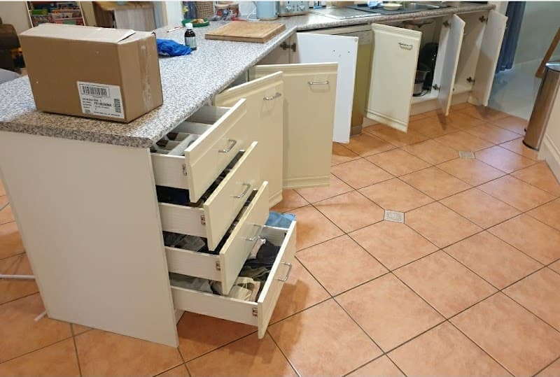 Handyman & Gardening Services Brisbane handyman work in Geebung