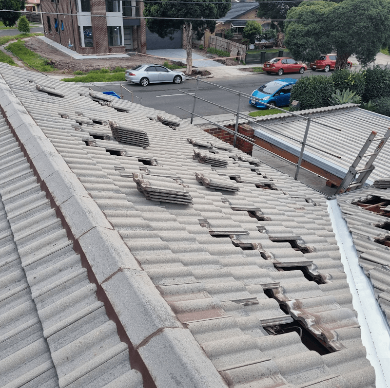 Hannan Roofing & Guttering gutter cleaning work in Frankston