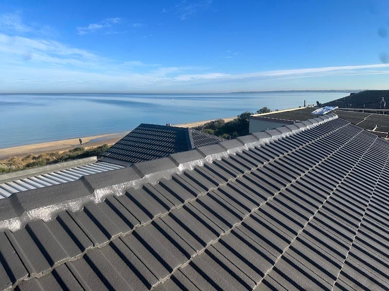 Hannan Roofing & Guttering gutter cleaning work in Frankston