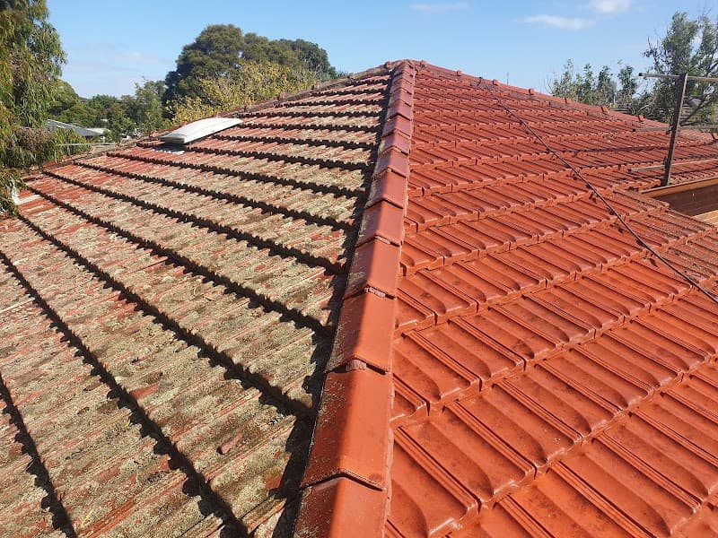 Hannan Roofing & Guttering gutter cleaning work in Frankston