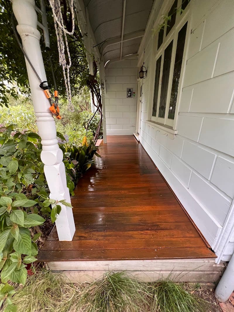 Happy Dog Carpentry carpentry work in Thornbury