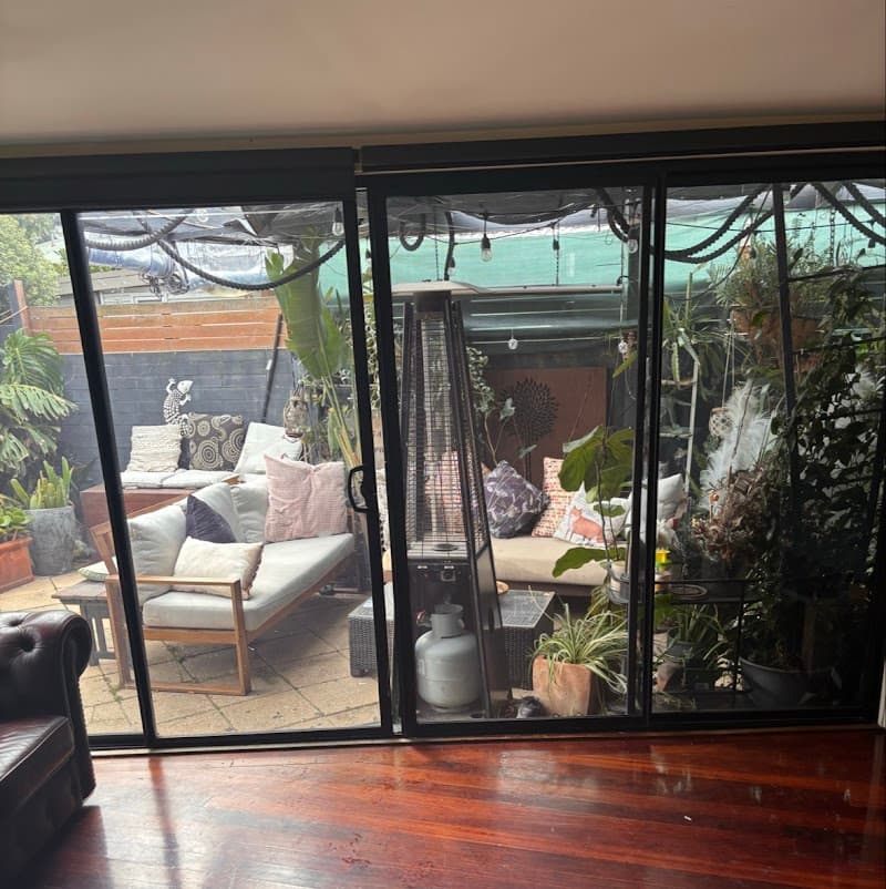 Harbour Glass glass & glazier work in Langwarrin
