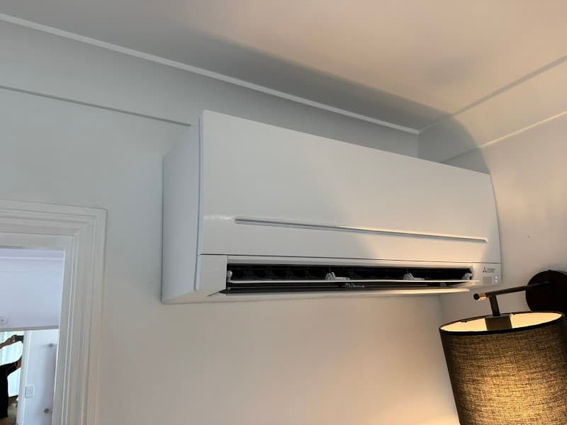 Hart Air and Refrigeration air conditioning work in Deception Bay