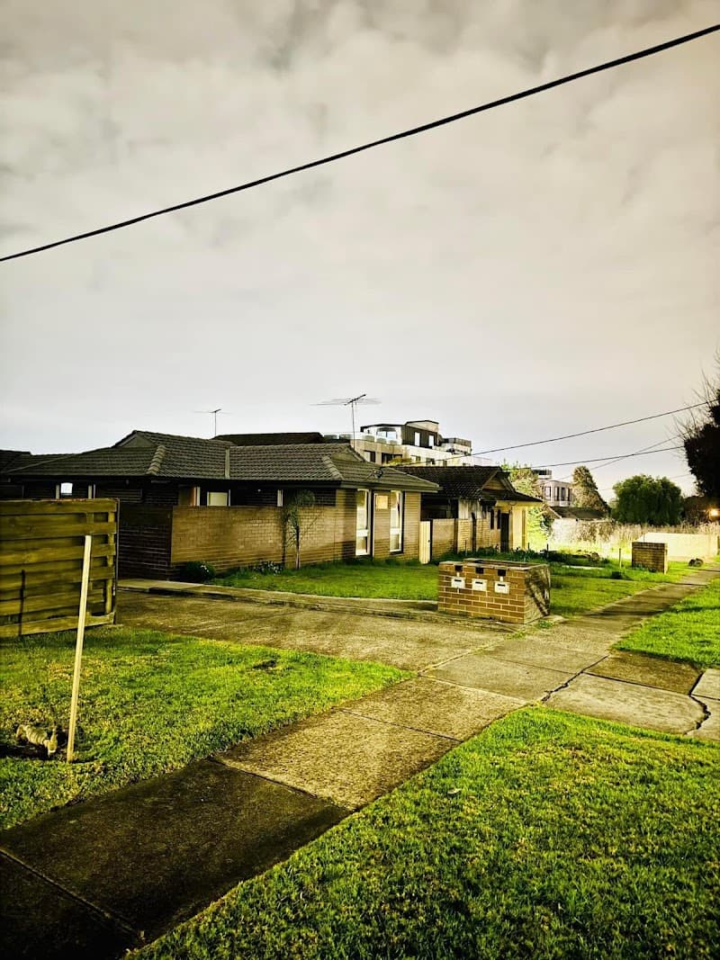 Hayat Lawn Mowing gardening work in Dandenong