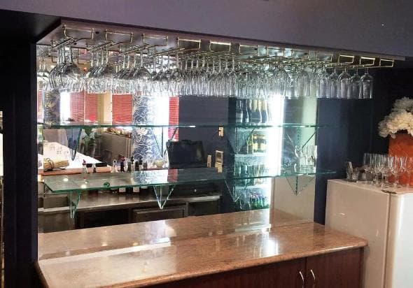 Hayes & Swinburn Glass glass & glazier work in Bungalow