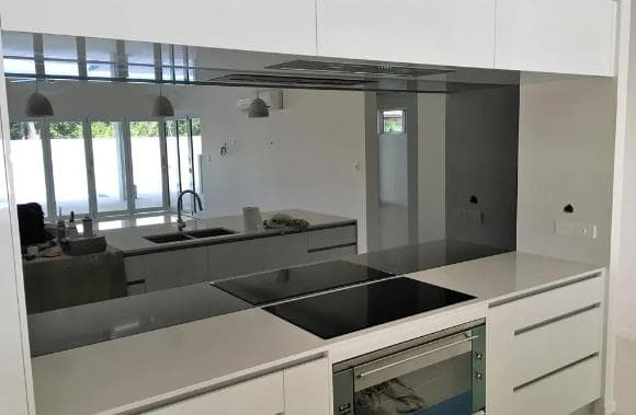 Hayes & Swinburn Glass glass & glazier work in Bungalow
