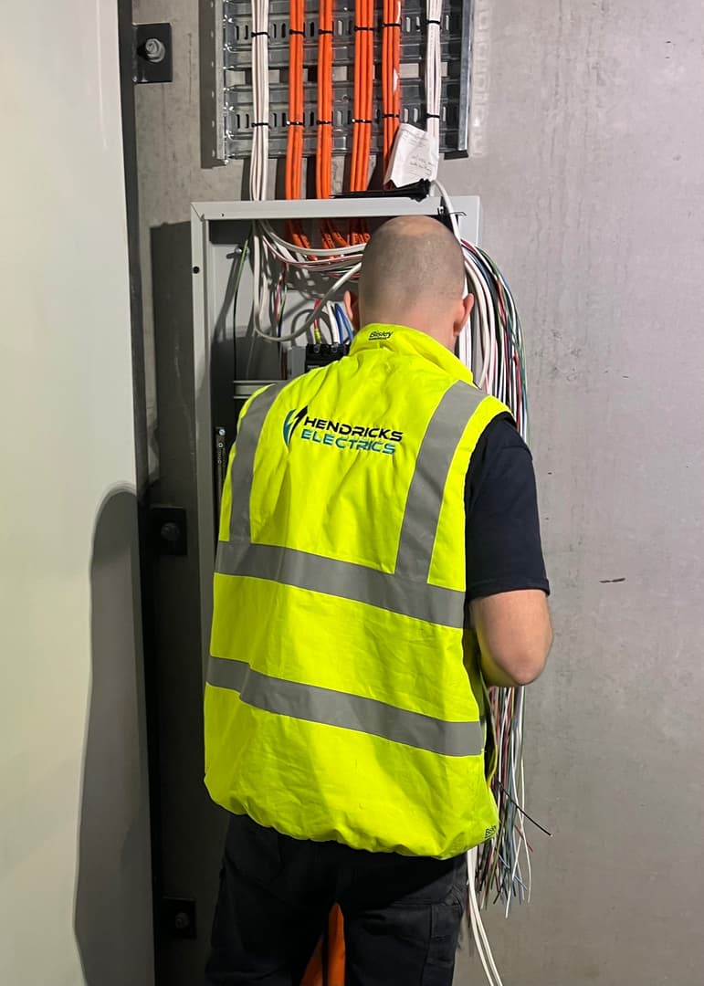 Hendricks Electrics electrician work in Frankston South